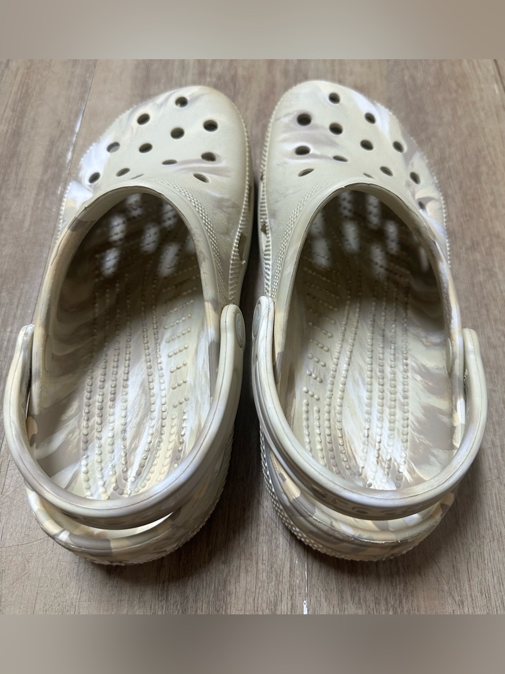 Crocs Unisex-Adult Classic Marbled Tie-dye Clog Women’s 8 Men’s 6 - Picture 8 of 9